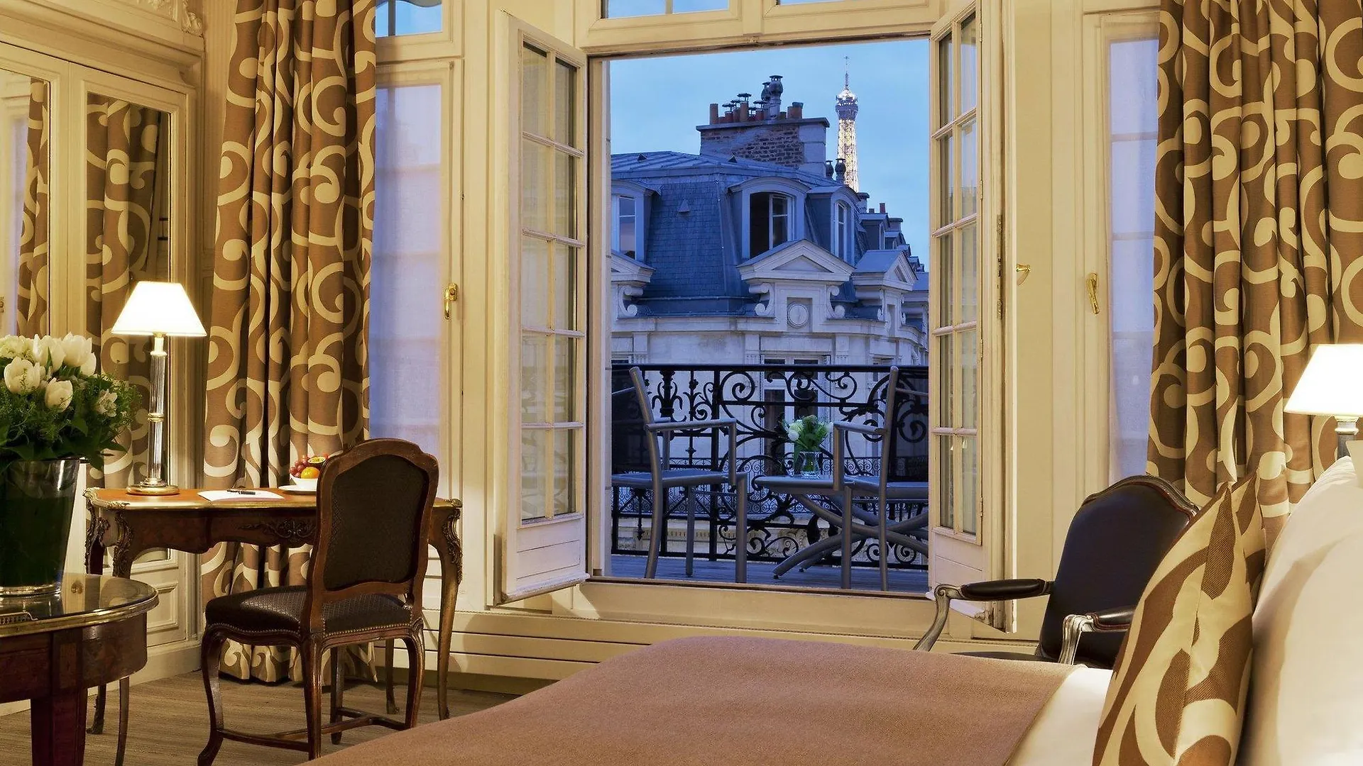 Grand Powers Hotel Paris